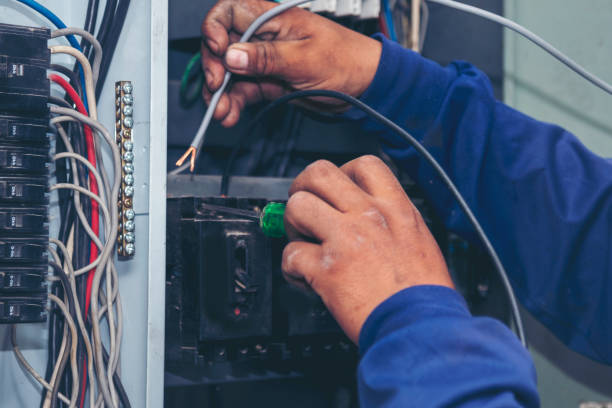 Best Circuit Breaker Repair  in Indian Harbour Beach, FL